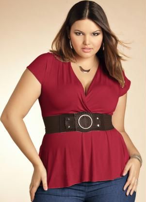 Blusa bordô com decote transpassado