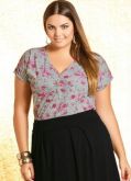 Blusa cinza com flores