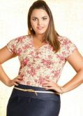 Blusa bege com flores