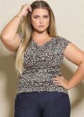Blusa estampada oncinha
