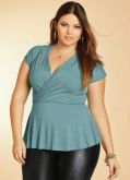 Blusa decote transpassado azul